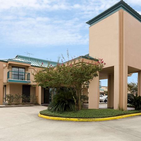 Rodeway Inn & Suites New Orleans Exterior photo